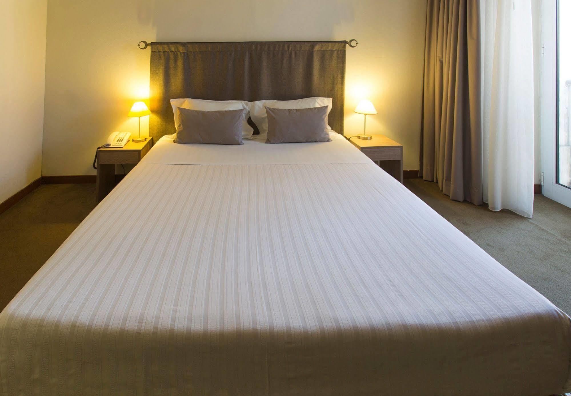 Hotel Ever Center 3*